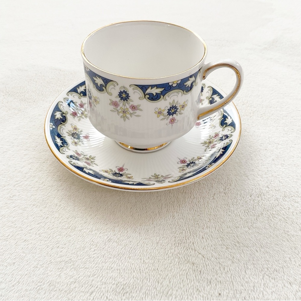 Vintage Paragon Fine Bone China Teacup & Saucer “Coniston”, Blue Floral, Gold